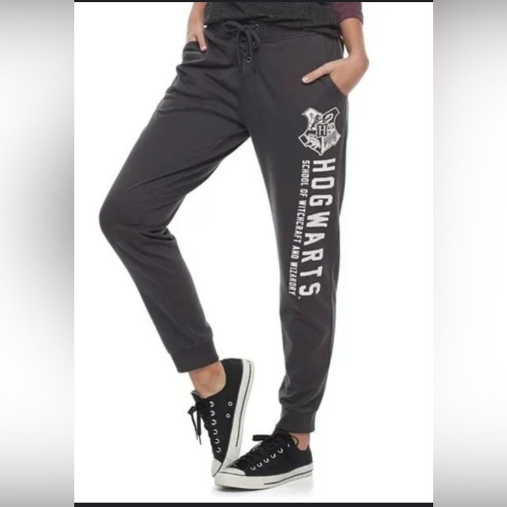 Harry Potter Hogwarts Crest Lace-Up Jogger Sweatpants Size Junior's Medium